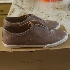 Frye  Maya CVO slip on 8m